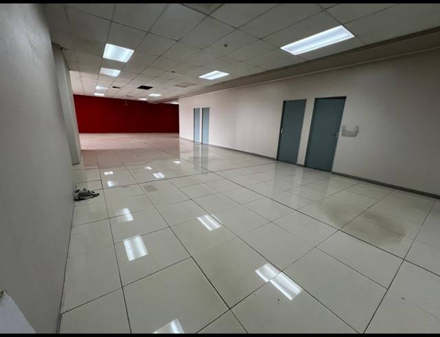2,618M² WAREHOUSE FOR SALE IN STRIJDOMPARK